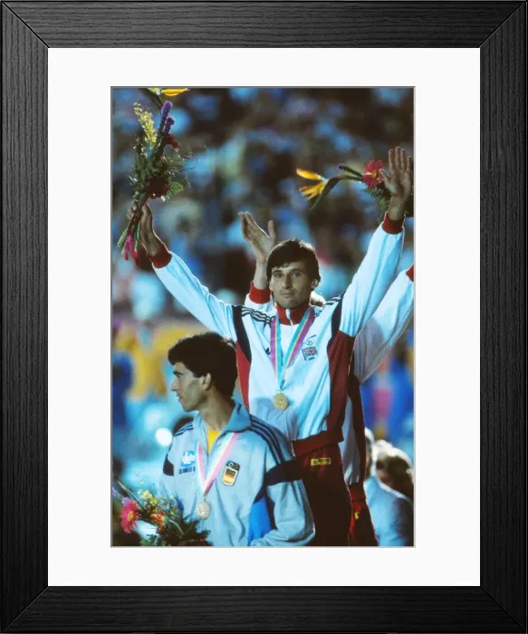 Framed Print : Seb Coe - 1984 Olympic 1500m champion Framed Print : Seb Coe - 1984 Olympic 1500m champion