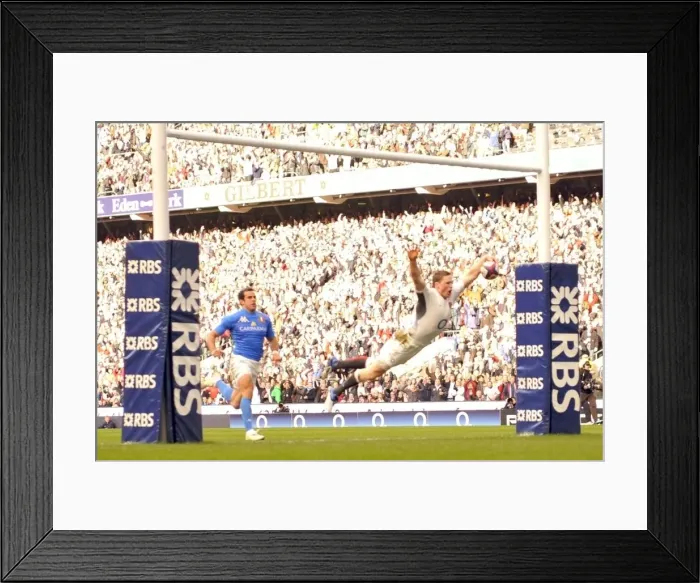 Framed Print : Chris Ashton swallow dives during the 2011 Six Nations Framed Print : Chris Ashton swallow dives during the 2011 Six Nations