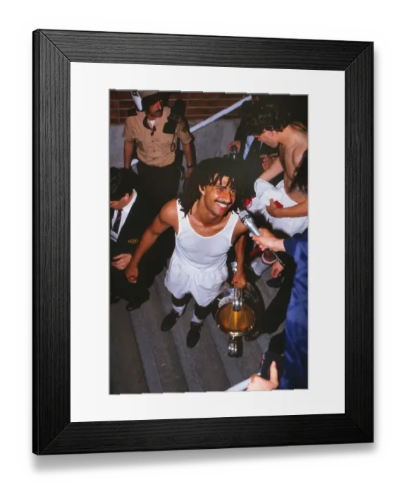 Framed Print : Ruud Gullit with the European Cup in 1989 Framed Print : Ruud Gullit with the European Cup in 1989