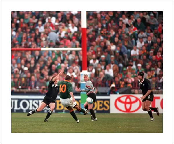 Joel Stransky kicks the winning drop-goal in the 1995 Rugby World Cup Final