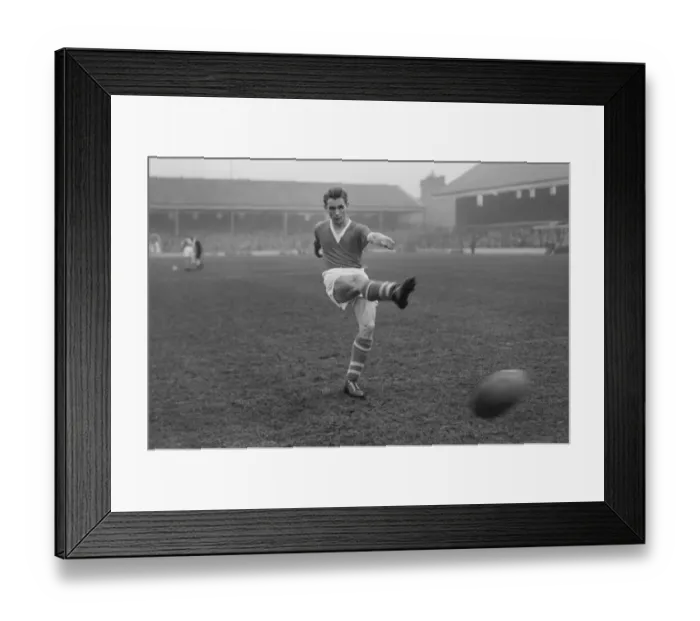 Framed Print : Middlesbroughs Brian Clough, 1956  /  7 season