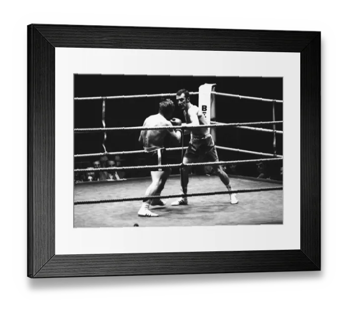 Framed Print : Alan Minters vs. Frank Reiche, 1976 Framed Print : Alan Minters vs. Frank Reiche, 1976
