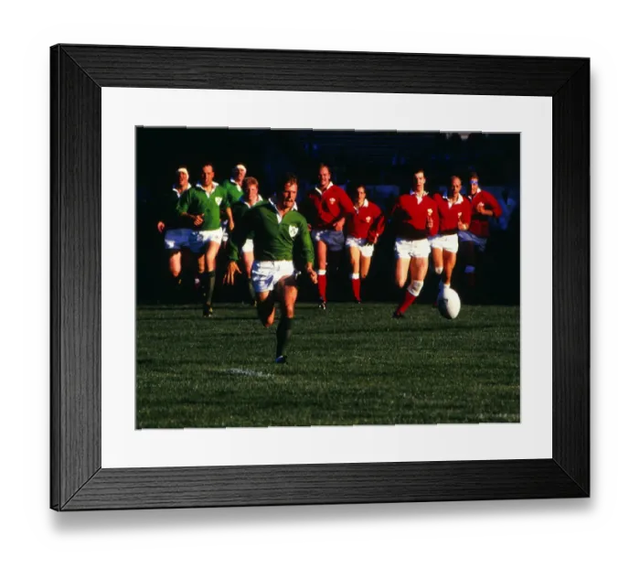 Framed Print : Irelands Paul Dean chases the ball during the 1987 World Cup Framed Print : Irelands Paul Dean chases the ball during the 1987 World Cup