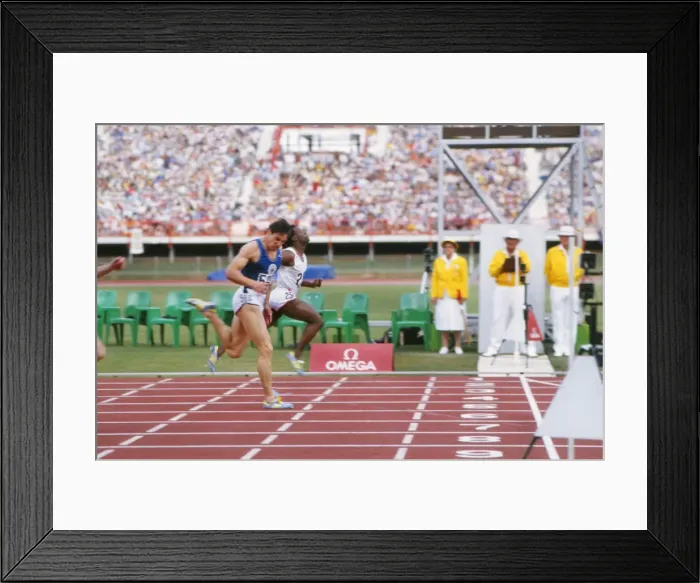 Framed Print : Allan Wells and Mike McFarlane dead heat in the 1982 Commonwealth Games 200m Framed Print : Allan Wells and Mike McFarlane dead heat in the 1982 Commonwealth Games 200m