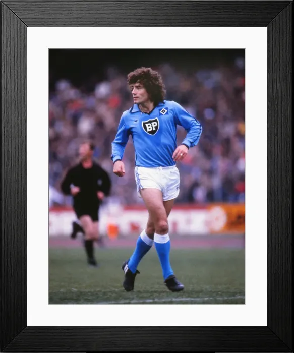 Framed Print : Kevin Keegan - Hamburg, 1979 / 80 Framed Print : Kevin Keegan - Hamburg, 1979 / 80