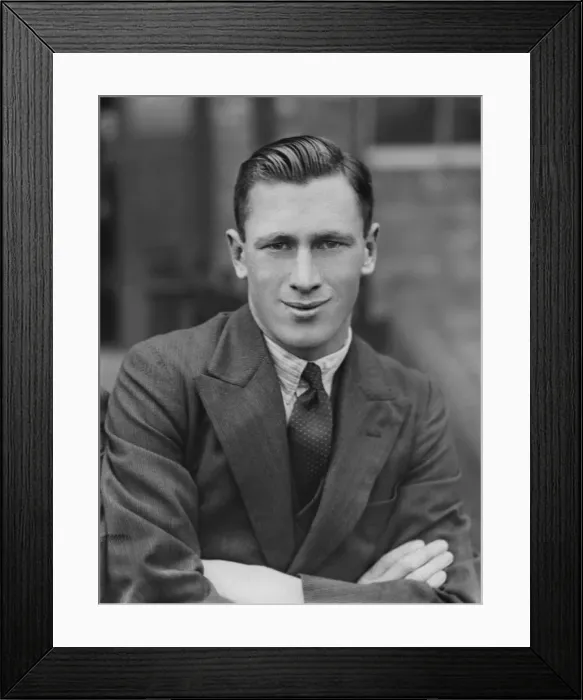 Framed Print : Joe Mercer - Everton, 1935 / 6 Framed Print : Joe Mercer - Everton, 1935 / 6