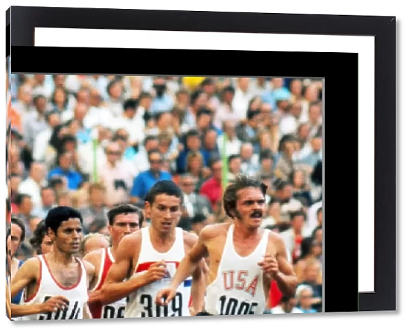 Steve Prefontaine leads the Mens 5000m at the 1972 Munich Olympics