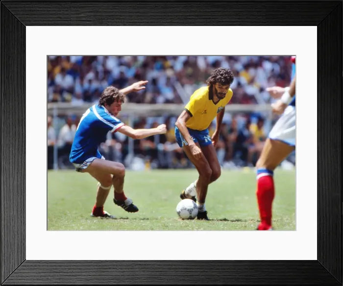Framed Print : Socrates on the ball at the 1986 World Cup Framed Print : Socrates on the ball at the 1986 World Cup