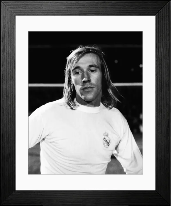 Framed Print : Real Madrids Gunter Netzer Framed Print : Real Madrids Gunter Netzer