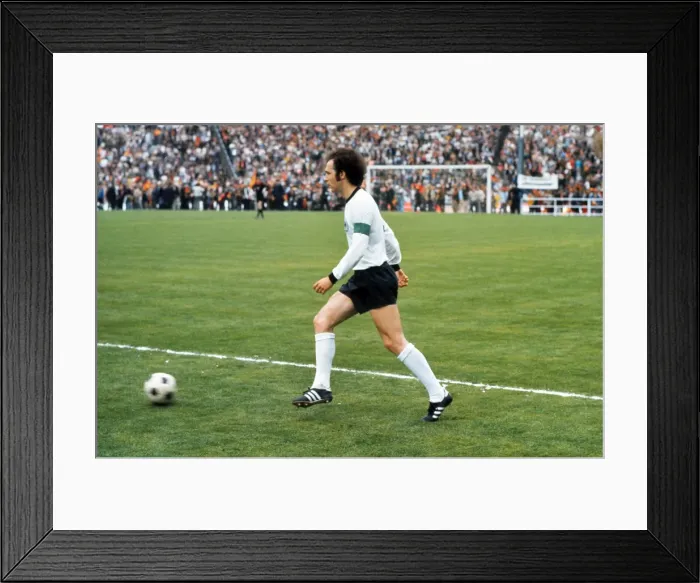 Framed Print : Franz Beckenbauer on the ball in the final of Euro 72 Framed Print : Franz Beckenbauer on the ball in the final of Euro 72