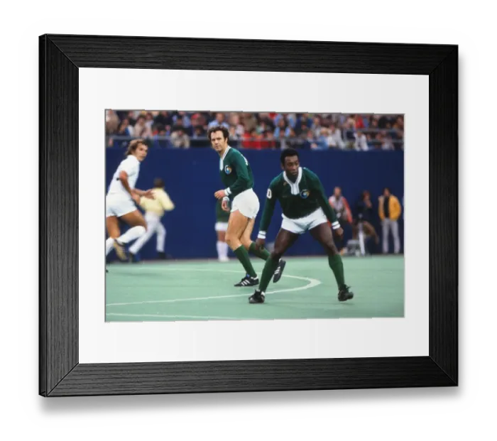 Framed Print : Cosmos 2 Santos 1 - Peles Final Game Framed Print : Cosmos 2 Santos 1 - Peles Final Game
