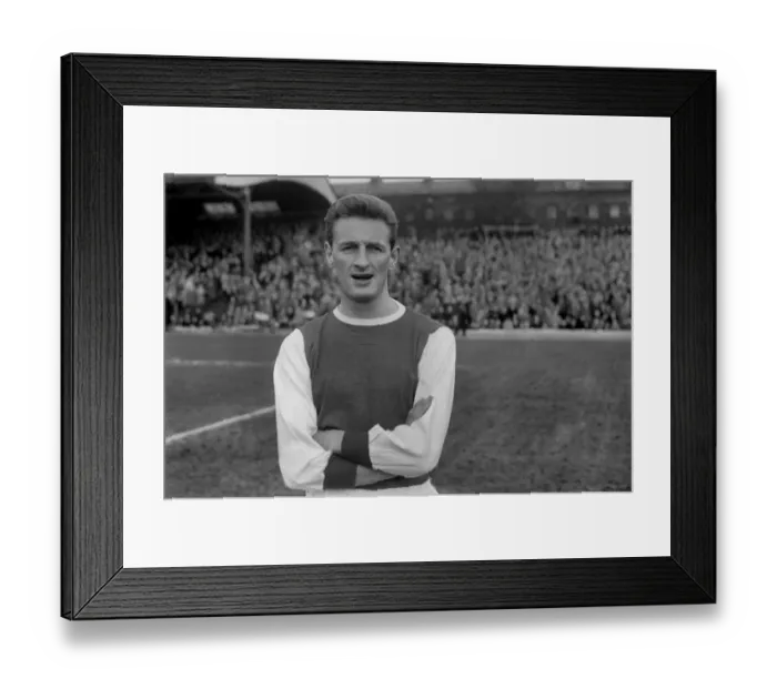Framed Print : Arsenals George Eastham in 1961 Framed Print : Arsenals George Eastham in 1961