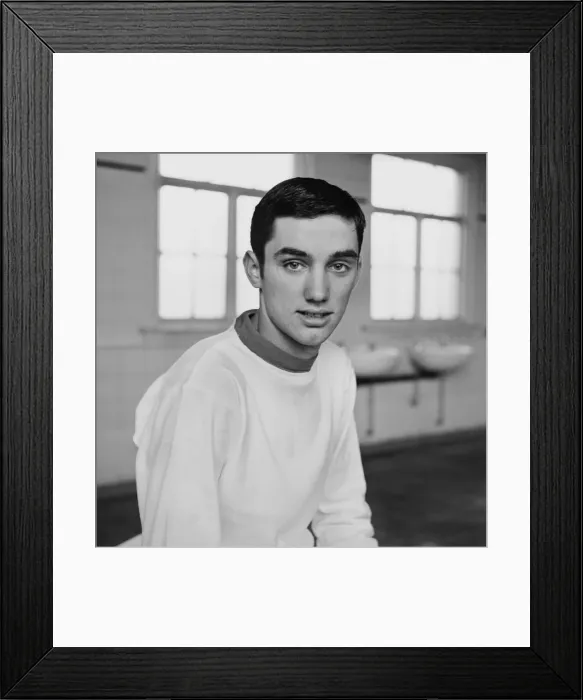 Framed Print : George Best - Manchester United Framed Print : George Best - Manchester United