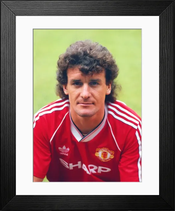 Framed Print : Mark Hughes - Manchester United Framed Print : Mark Hughes - Manchester United
