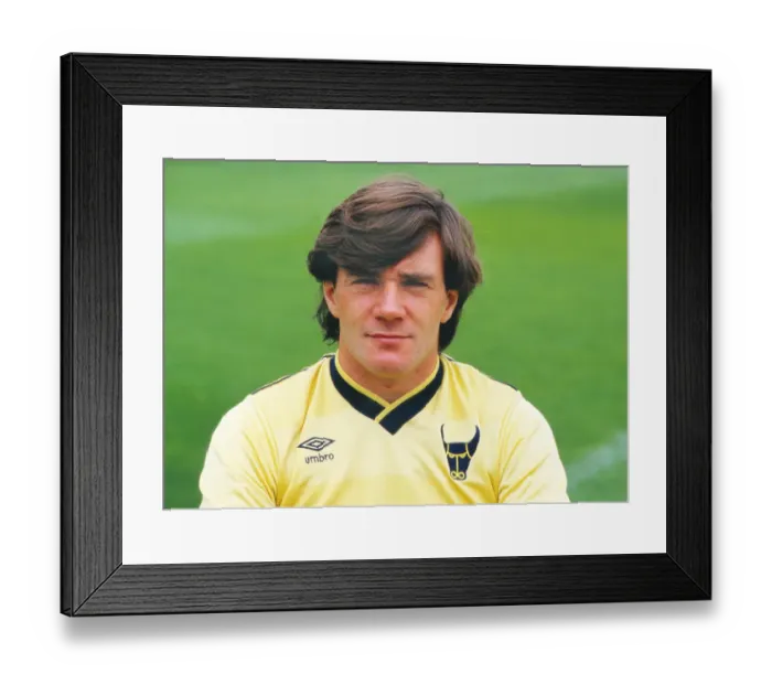 Framed Print : Ray Houghton - Oxford United Framed Print : Ray Houghton - Oxford United