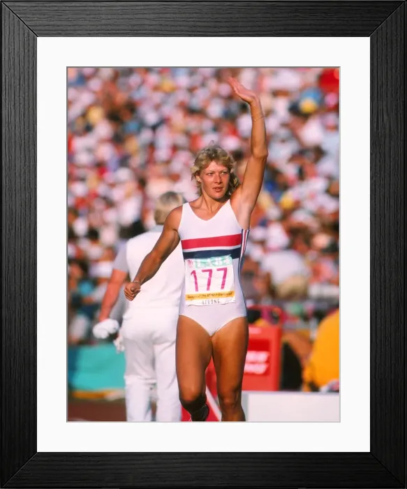 Framed Print : Shirley Strong - 1984 Los Angeles Olympics Framed Print : Shirley Strong - 1984 Los Angeles Olympics