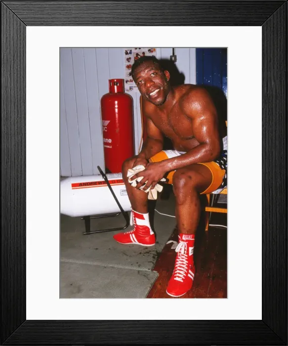 Framed Print : Gary Mason - Boxing