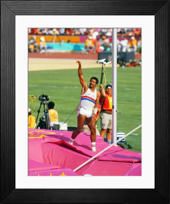 Framed Print : Daley Thompson at the 1984 Los Angeles Olympics Framed Print : Daley Thompson at the 1984 Los Angeles Olympics