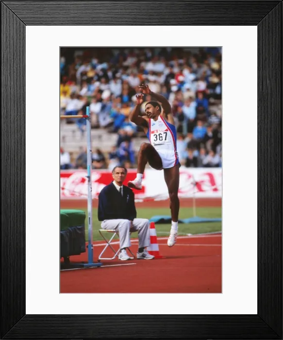 Framed Print : Daley Thompson at the 1986 Stuttgart European Championships