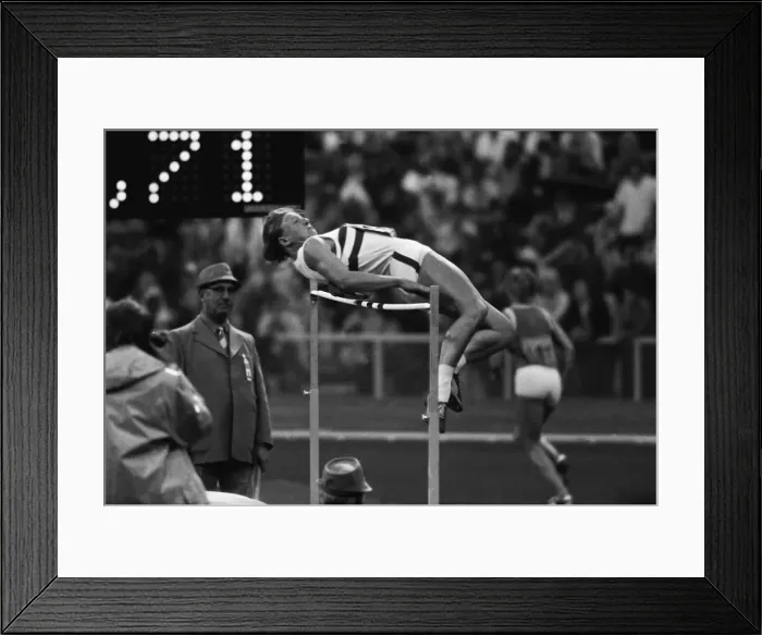 Framed Print : Mary Peters on the way to winning pentathlon gold at the 1972 Munich Olympics Framed Print : Mary Peters on the way to winning pentathlon gold at the 1972 Munich Olympics