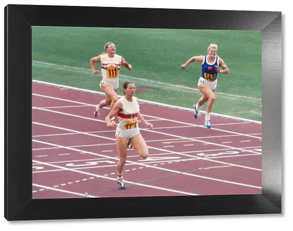 Mary Peters finishes the 200m to win Pentathlon gold at the 1972 Olympics