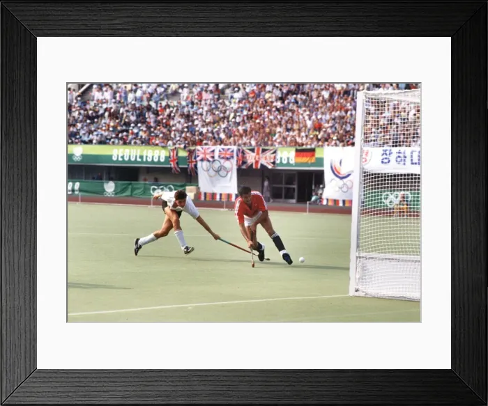 Framed Print : 1988 Seoul Olympics: Mens Hockey
