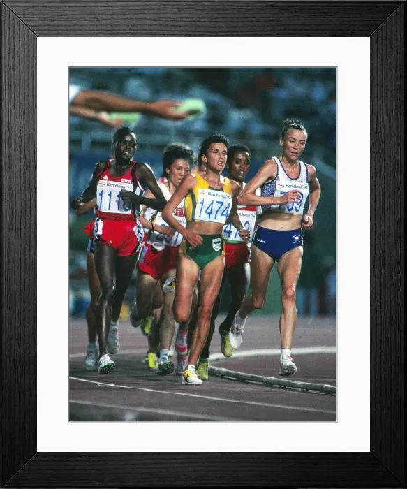 Framed Print : 1992 Barcelona Olympics: Womens 10, 000m Framed Print : 1992 Barcelona Olympics: Womens 10, 000m