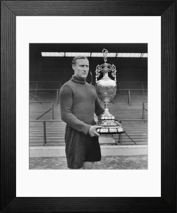 Framed Print : Bert Williams - Wolverhampton Wanderers