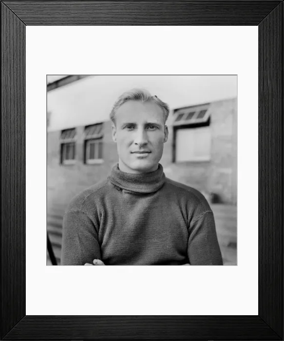 Framed Print : Bert Williams - Wolverhampton Wanderers Framed Print : Bert Williams - Wolverhampton Wanderers