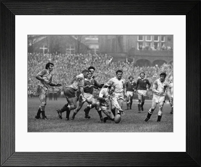 Framed Print : Wales and England clash in Cardiff during the 1971 Five Nations Framed Print : Wales and England clash in Cardiff during the 1971 Five Nations