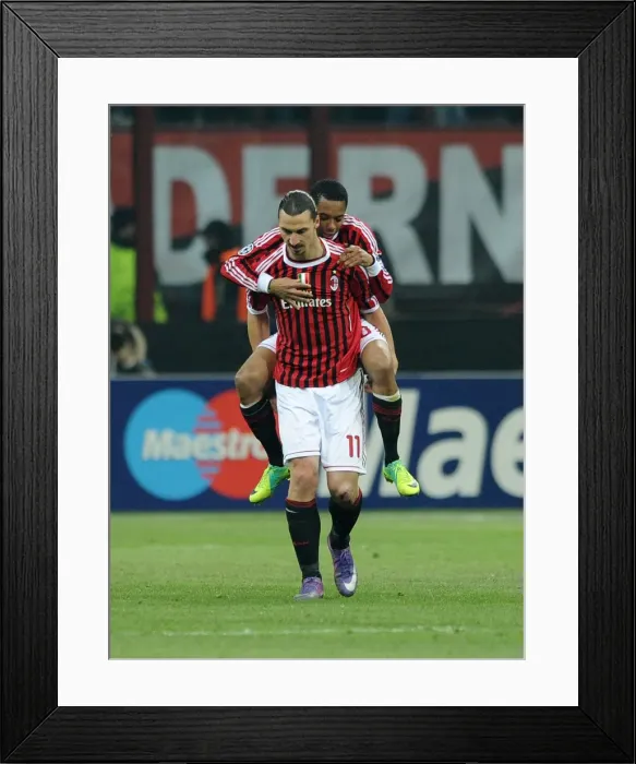 Framed Print : Football - UEFA Champions League - AC Milan vs. Arsenal Framed Print : Football - UEFA Champions League - AC Milan vs. Arsenal