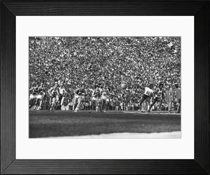 Framed Print : 1972 Munich Olympics - Mens 4x100m Relay Framed Print : 1972 Munich Olympics - Mens 4x100m Relay