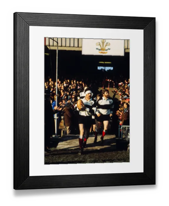 Framed Print : Mervyn Davies and Ray Gravell run out for the Barbarians at Cardiff in 1976