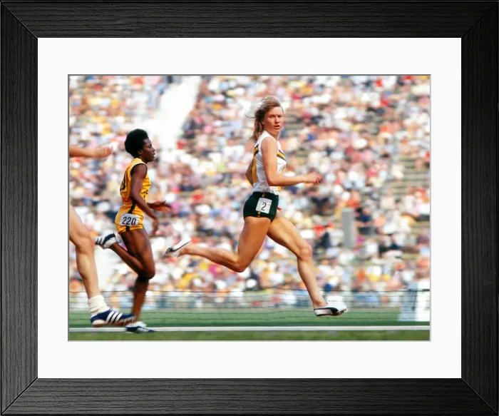 Framed Print : 1972 Munich Olympics - Womens 200m Framed Print : 1972 Munich Olympics - Womens 200m