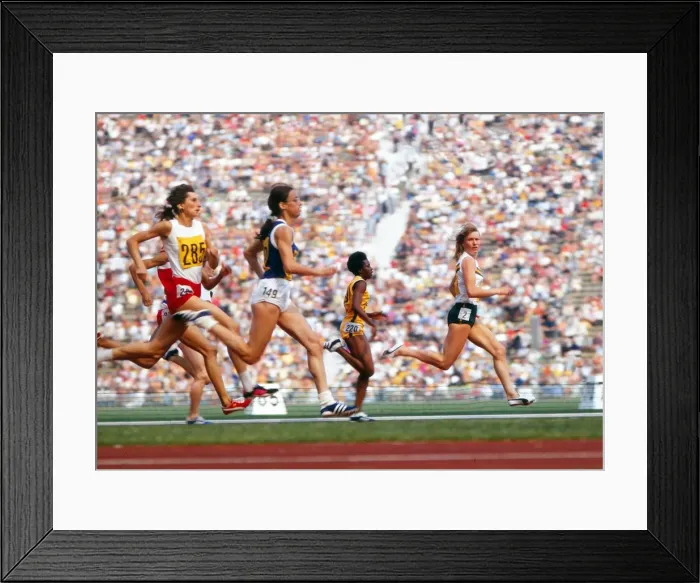 Framed Print : 1972 Munich Olympics - Womens 200m