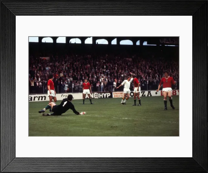 Framed Print : Euro72: Hungary 1 Belgium 2
