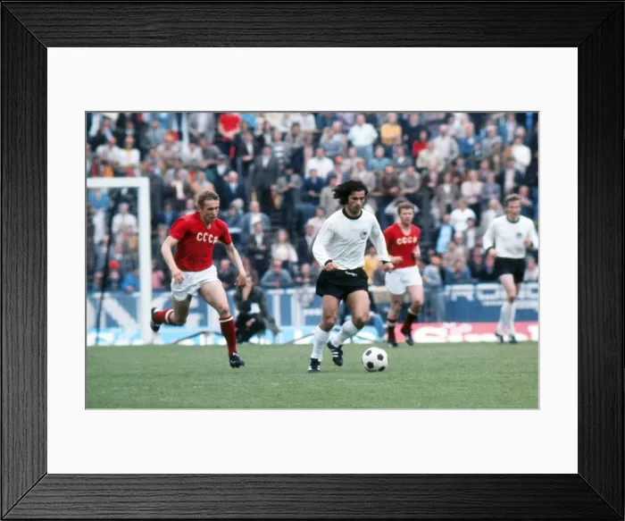 Framed Print : Gerd Muller on the ball in the final of Euro 72 Framed Print : Gerd Muller on the ball in the final of Euro 72
