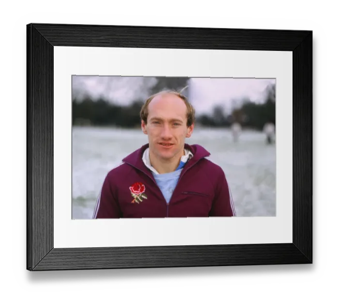 Framed Print : Les Cusworth - England Framed Print : Les Cusworth - England
