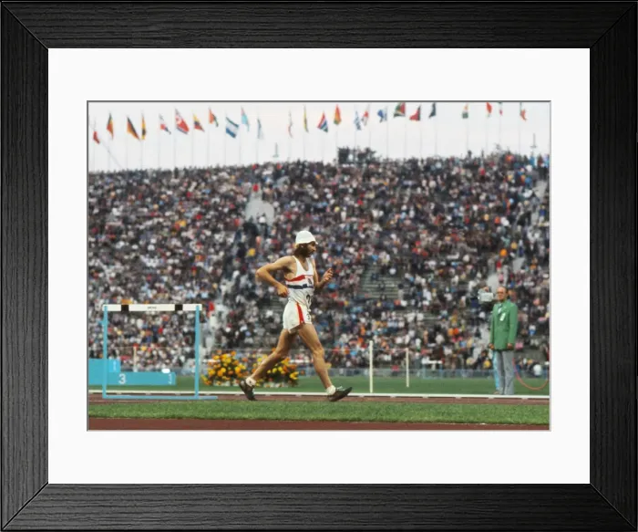 Framed Print : 1972 Munich Olympics - Mens 50km Walk Framed Print : 1972 Munich Olympics - Mens 50km Walk