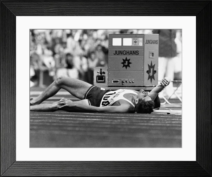 Framed Print : Jim Ryun falls at the 1972 Munich Olympics Framed Print : Jim Ryun falls at the 1972 Munich Olympics
