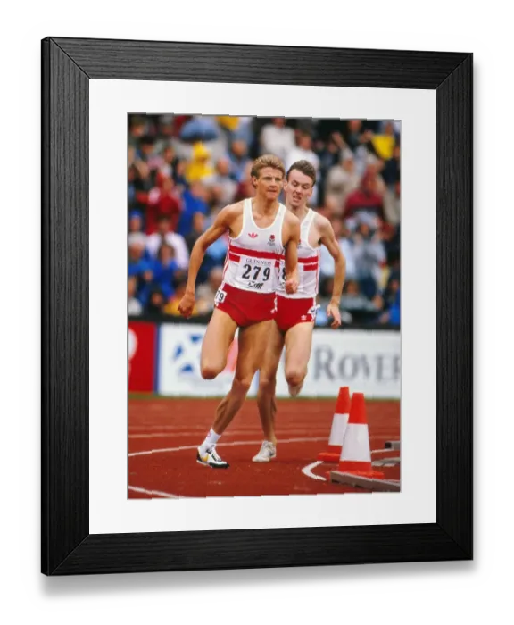 Framed Print : Steve Cram sprints away from John Gladwin to win the 1500m at the 1986 Commonwealth Games Framed Print : Steve Cram sprints away from John Gladwin to win the 1500m at the 1986 Commonwealth Games