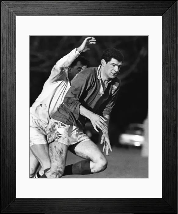 Framed Print : London Welshs Mervyn Davies in 1968 / 9 Framed Print : London Welshs Mervyn Davies in 1968 / 9