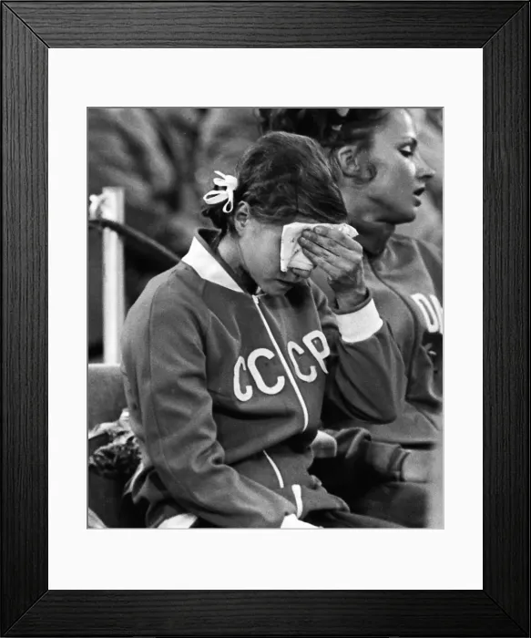 Framed Print : Olga Korbut in tears at the 1972 Munich Olympics Framed Print : Olga Korbut in tears at the 1972 Munich Olympics