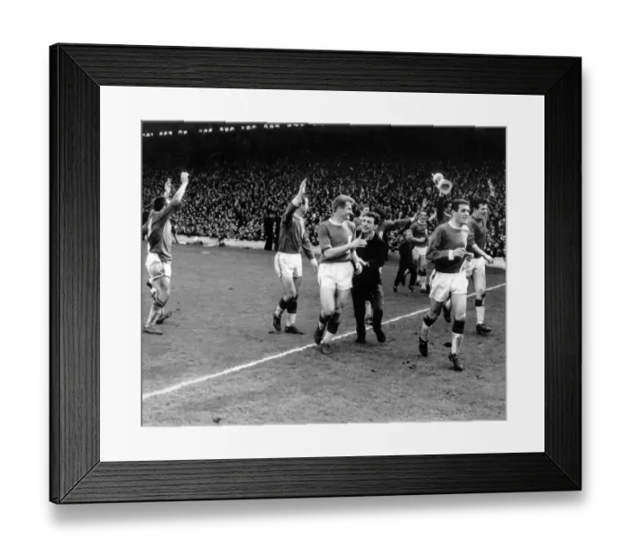 Framed Print : Liverpool celebrate winning the 1963 / 4 league title Framed Print : Liverpool celebrate winning the 1963 / 4 league title