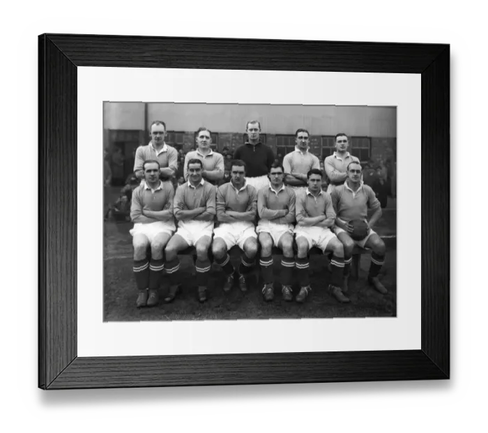 Framed Print : Scottish Football League XI - 1938 / 9 Framed Print : Scottish Football League XI - 1938 / 9