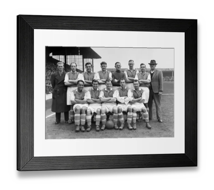 Framed Print : Cardiff City - 1948 / 49 Framed Print : Cardiff City - 1948 / 49