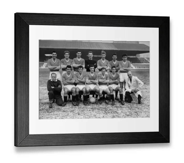 Framed Print : Manchester Utd - 1957 / 58 (after the Munich Disaster) Framed Print : Manchester Utd - 1957 / 58 (after the Munich Disaster)