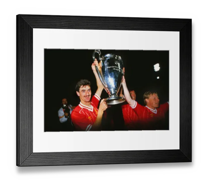 Framed Print : Ian Rush and Sammy Lee celebrate Liverpools 1984 European Cup triumph Framed Print : Ian Rush and Sammy Lee celebrate Liverpools 1984 European Cup triumph