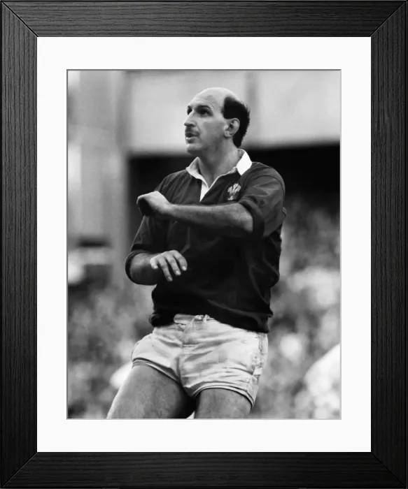 Framed Print : Wales Phil May - 1988 Five Nations Framed Print : Wales Phil May - 1988 Five Nations
