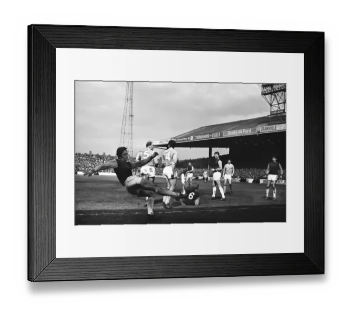 Framed Print : Frank Lampard Snr. - West Ham United Framed Print : Frank Lampard Snr. - West Ham United
